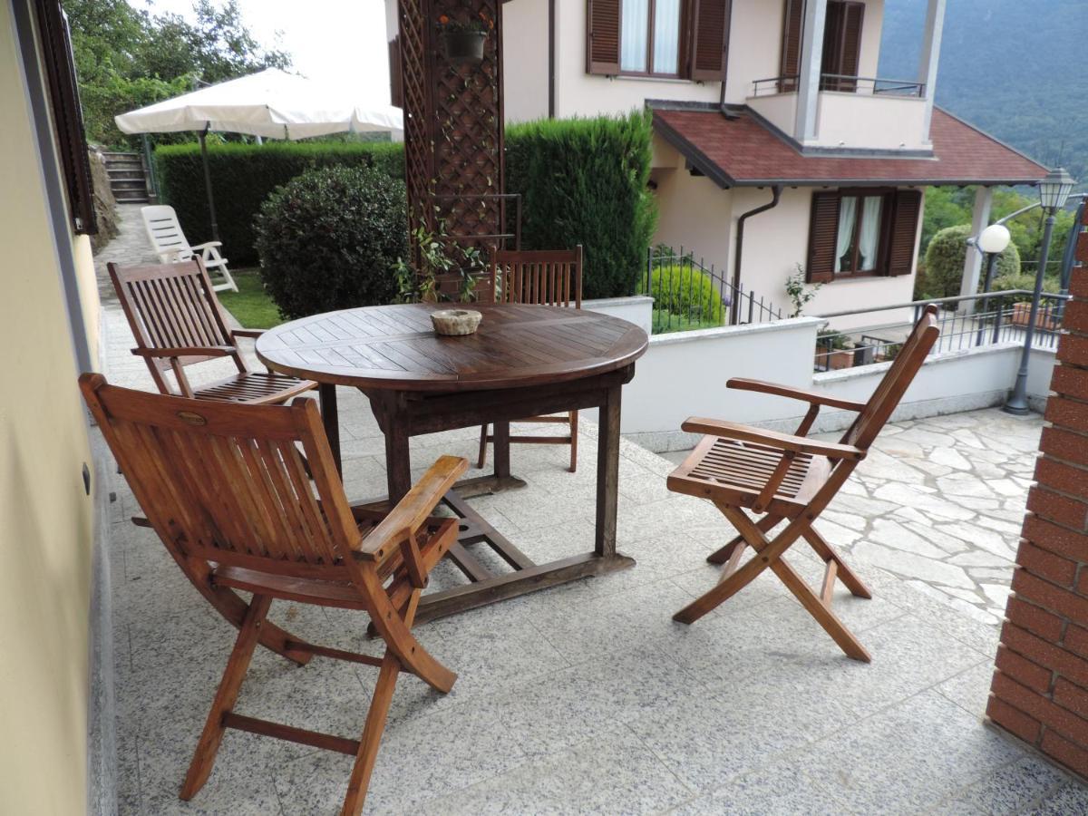 Casa Vacanza Il Glicine 카살레 코르테 세로 외부 사진