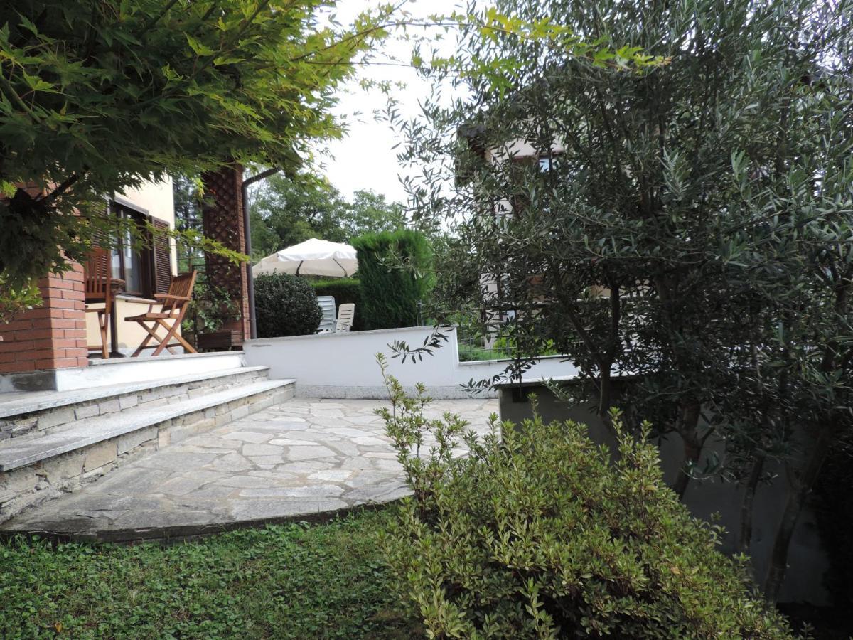 Casa Vacanza Il Glicine 카살레 코르테 세로 외부 사진