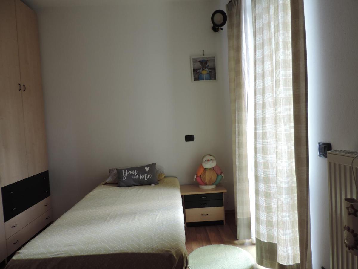 Casa Vacanza Il Glicine 카살레 코르테 세로 외부 사진