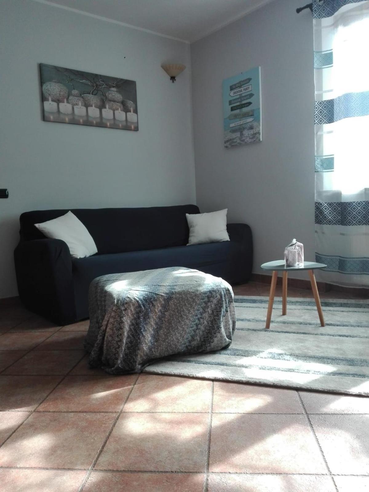 Casa Vacanza Il Glicine 카살레 코르테 세로 외부 사진
